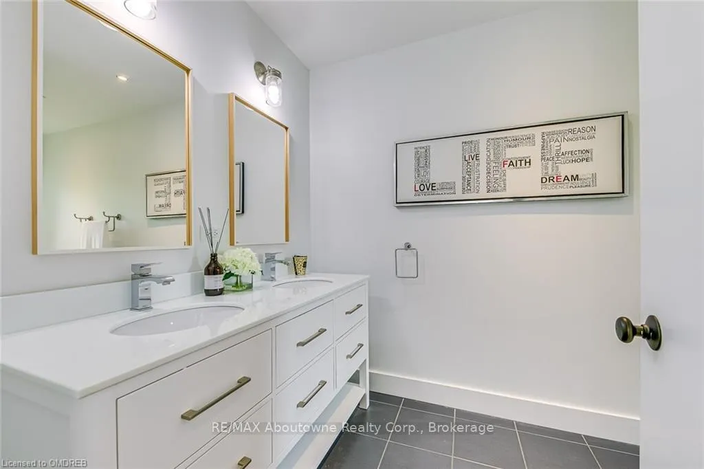Photo 42 of 818 Haig Road, Hamilton, Ancaster — HOMEH