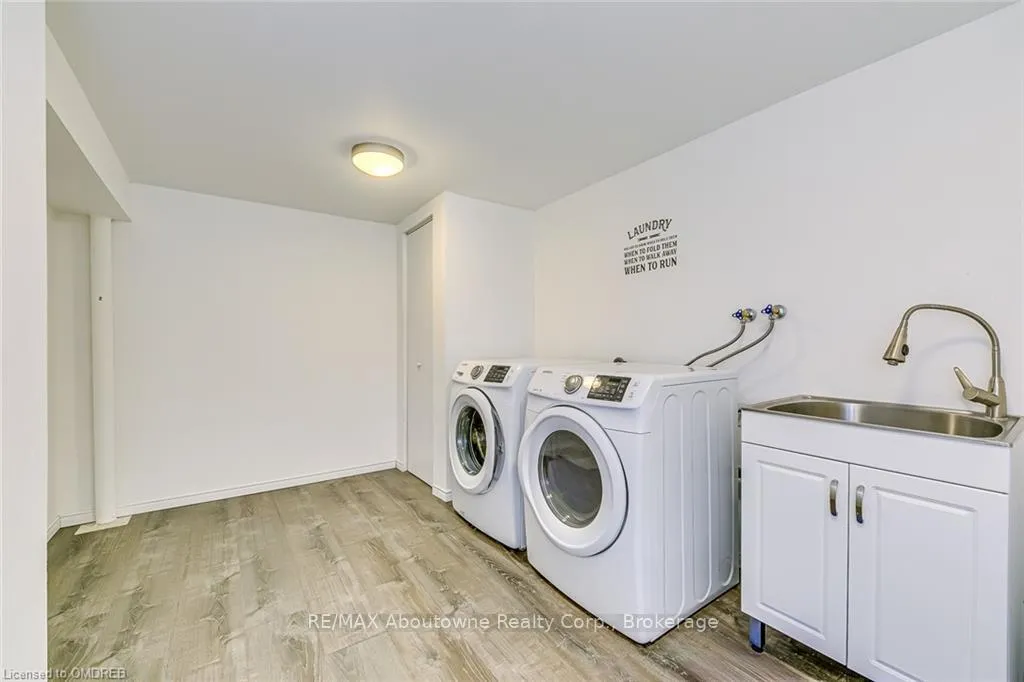 Photo 49 of 818 Haig Road, Hamilton, Ancaster — HOMEH