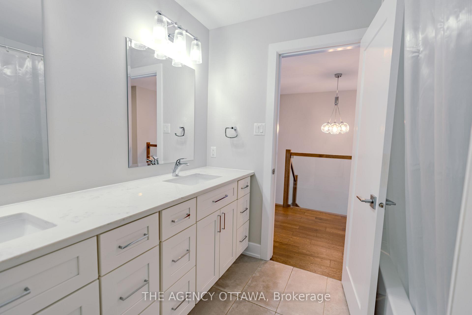 Photo 25 of 223 Royal Avenue, Ottawa, Westboro West — HOMEH