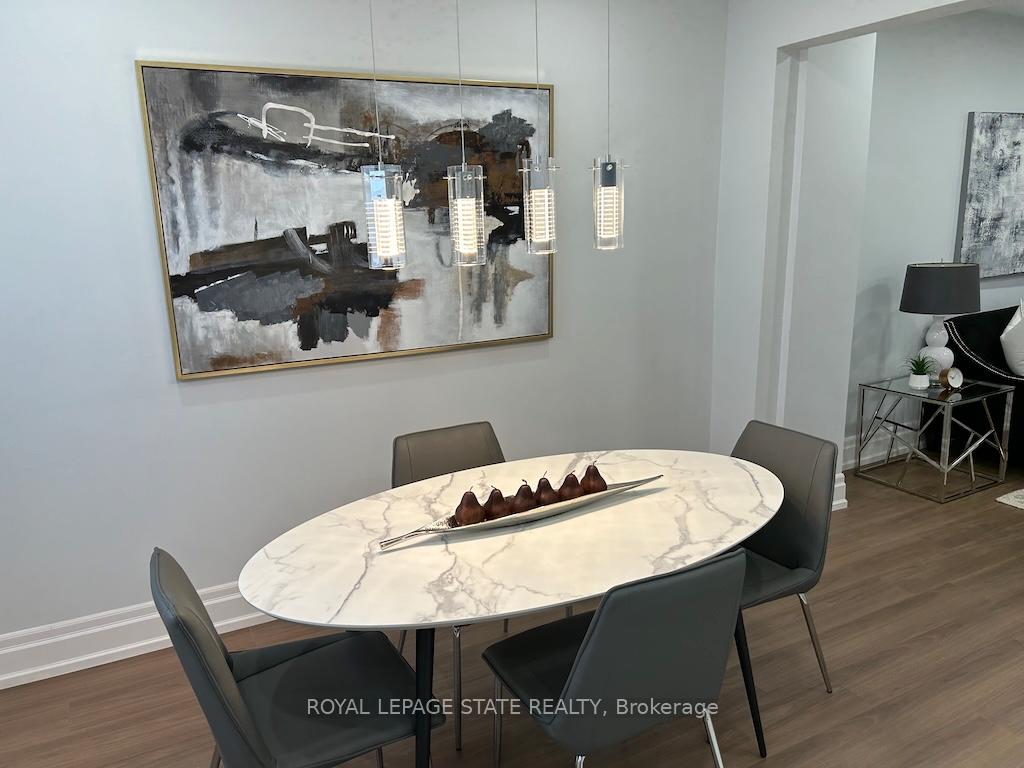 Photo 5 of 122 Peter Street, Hamilton, Strathcona — HOMEH