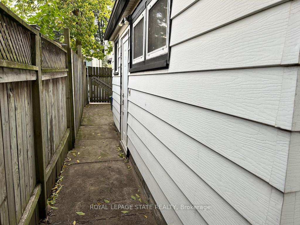 Photo 33 of 122 Peter Street, Hamilton, Strathcona — HOMEH