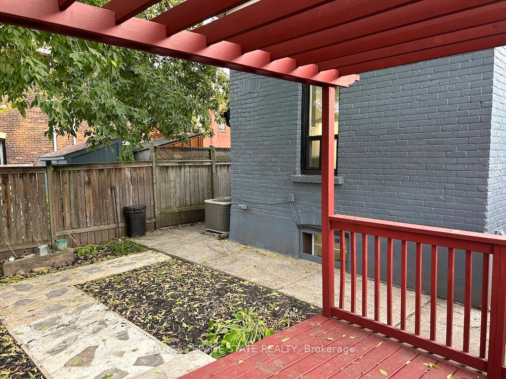Photo 37 of 122 Peter Street, Hamilton, Strathcona — HOMEH