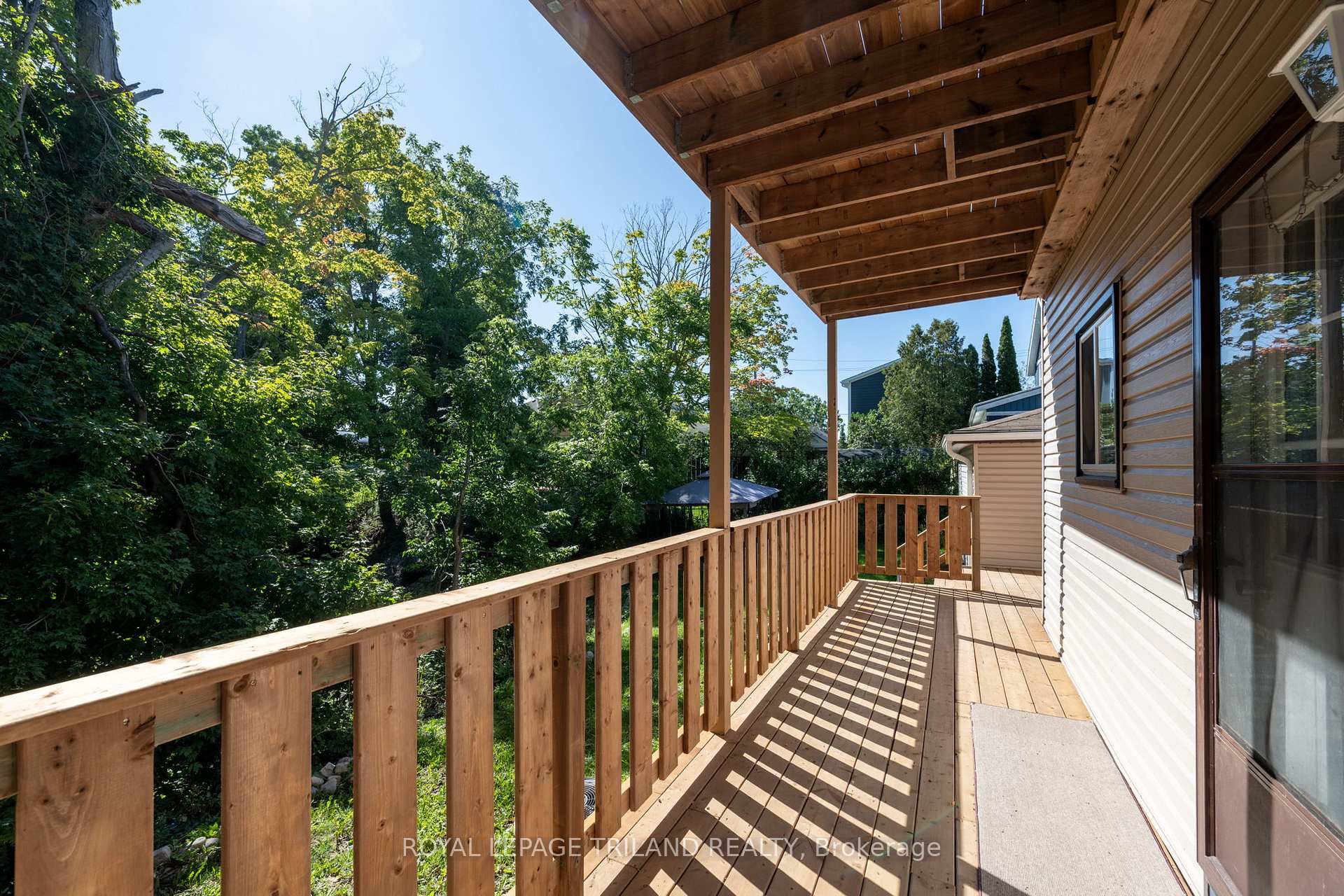 Photo 9 of 403 Tower Heights Drive, Central Elgin, Port Stanley — HOMEH
