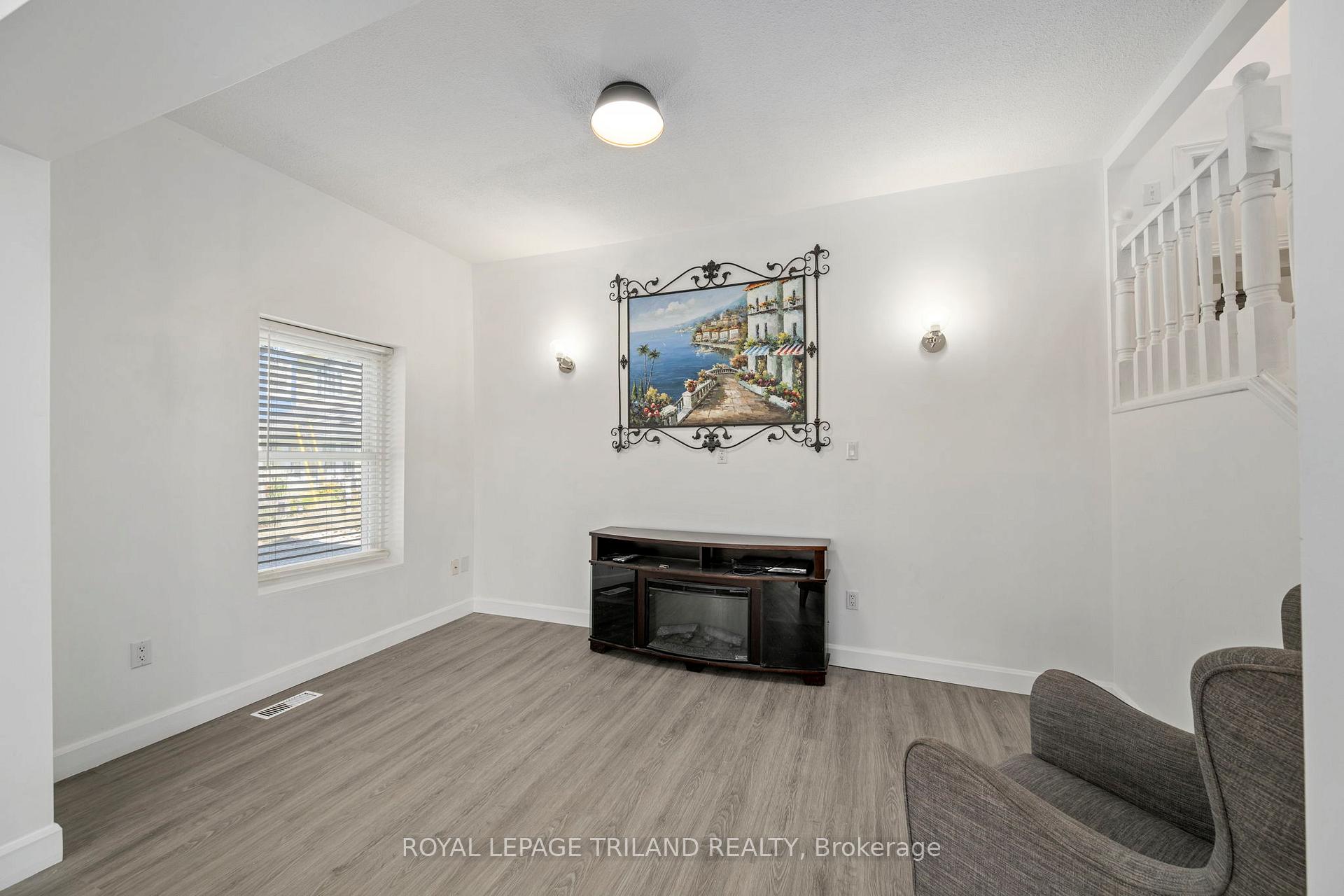 Photo 11 of 403 Tower Heights Drive, Central Elgin, Port Stanley — HOMEH