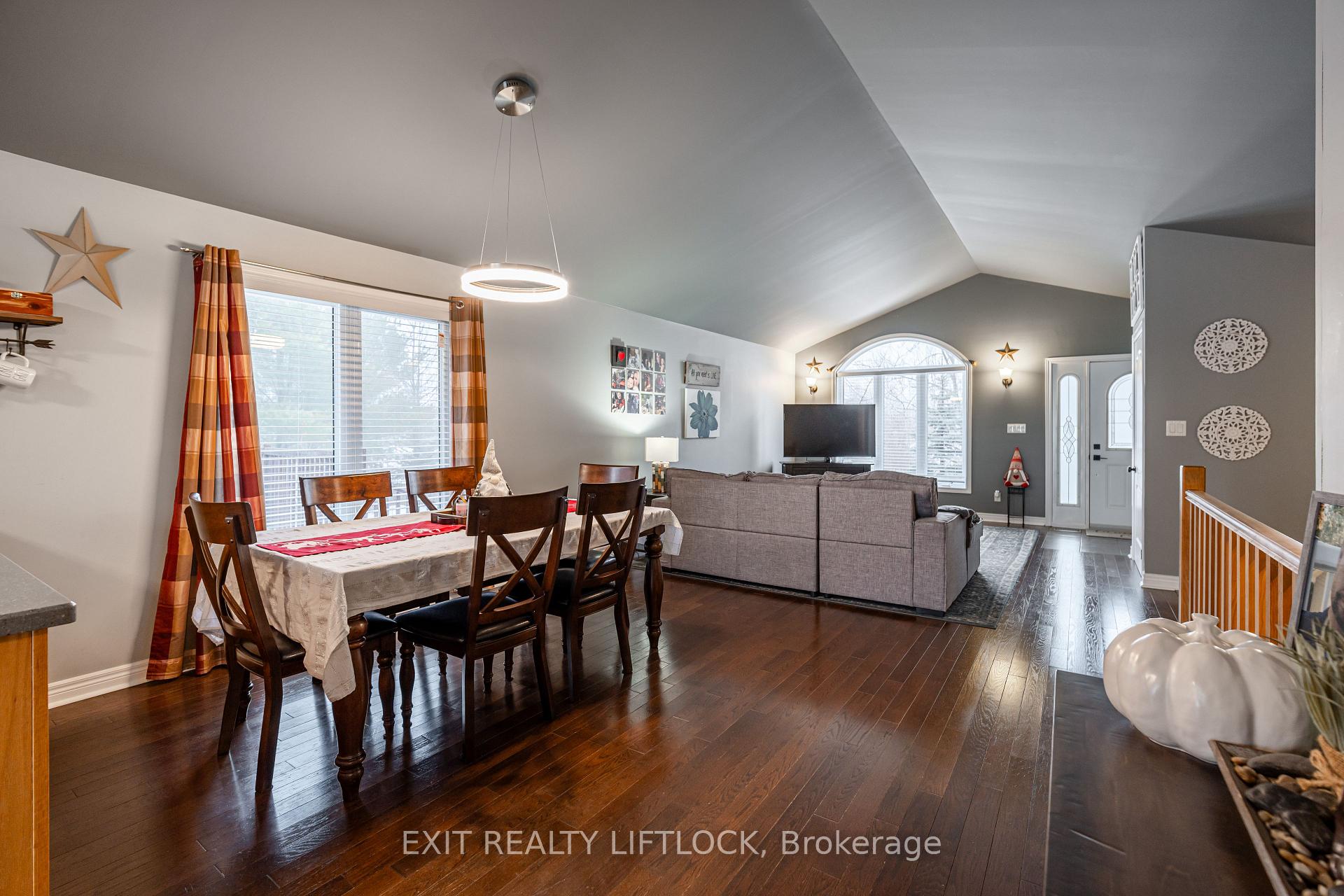 Photo 7 of 677 Golf Course Road, Douro-Dummer — HOMEH