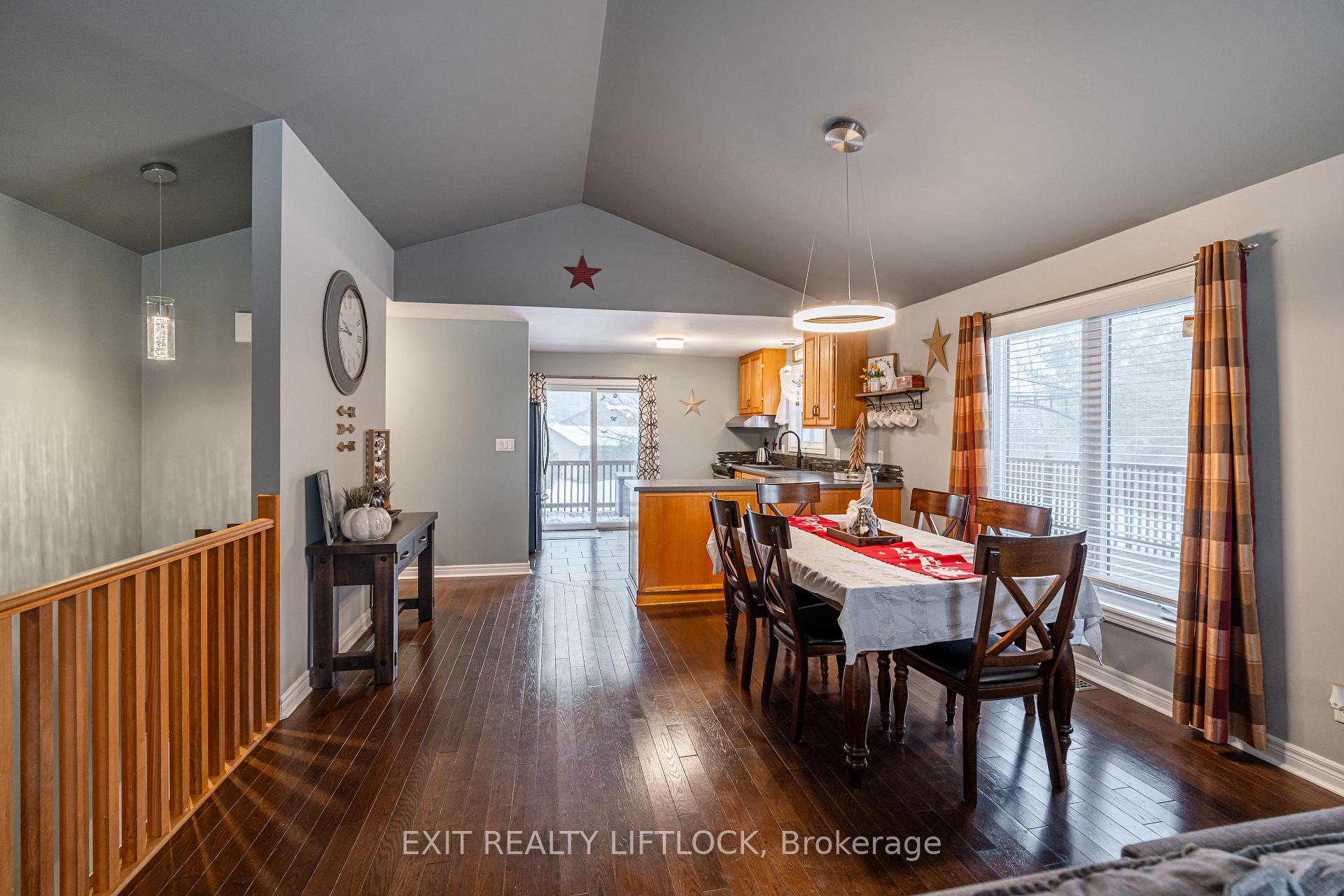 Photo 8 of 677 Golf Course Road, Douro-Dummer — HOMEH