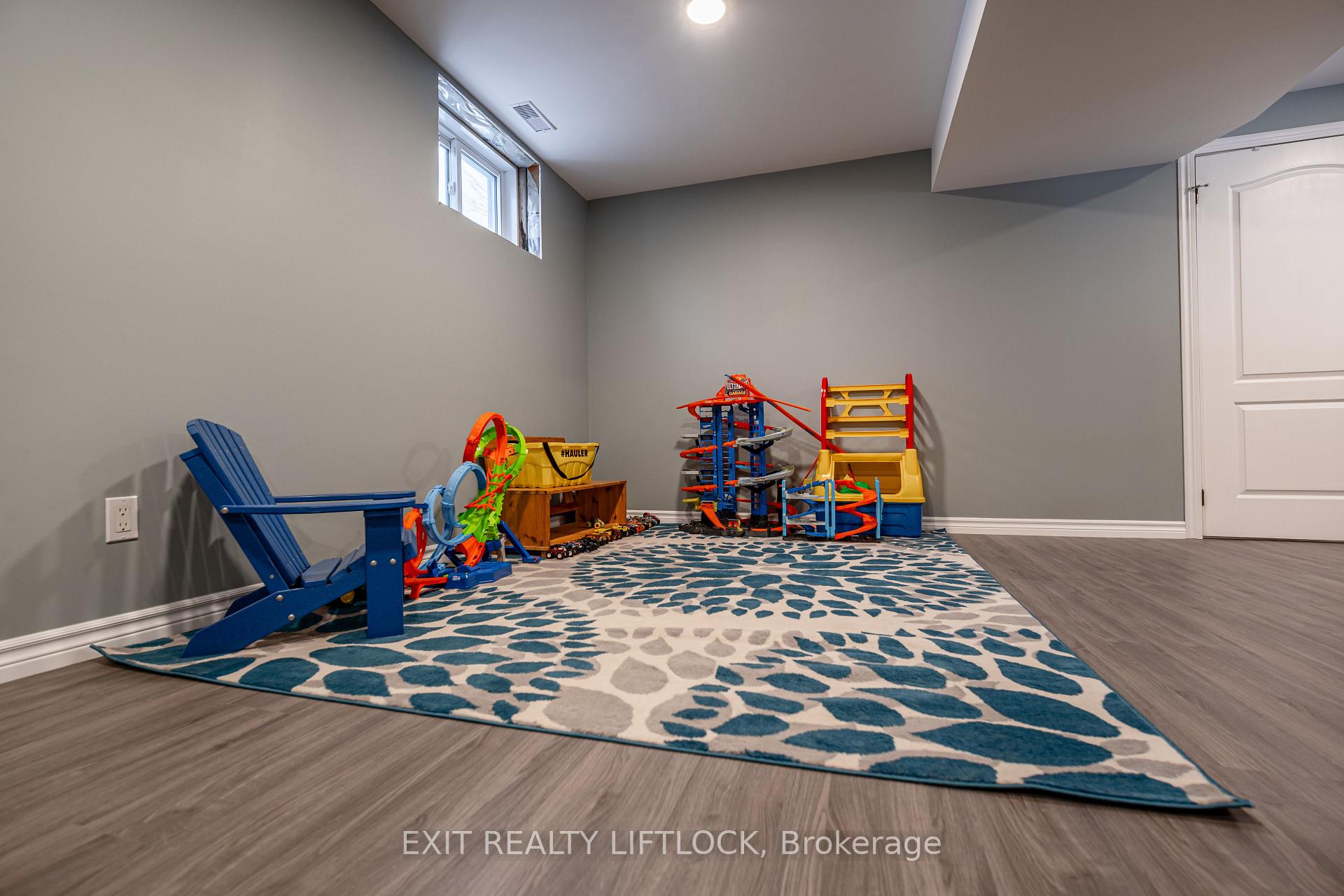 Photo 23 of 677 Golf Course Road, Douro-Dummer — HOMEH