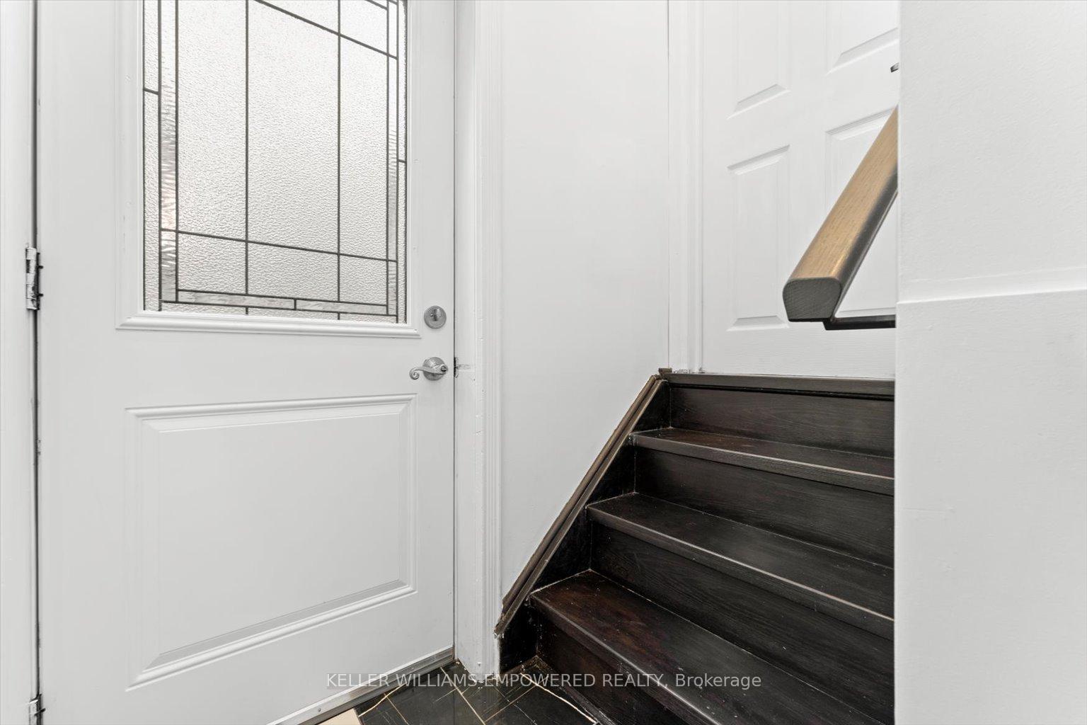 Photo 4 of Unit (Lower 2), 65 Murray Drive, Aurora, Aurora Highlands — HOMEH