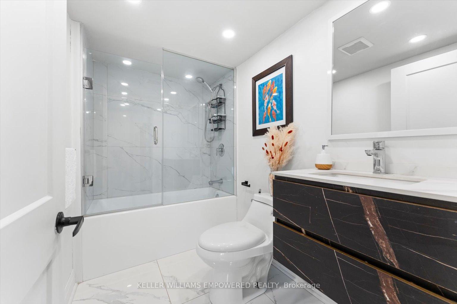 Photo 15 of Unit (Lower 2), 65 Murray Drive, Aurora, Aurora Highlands — HOMEH