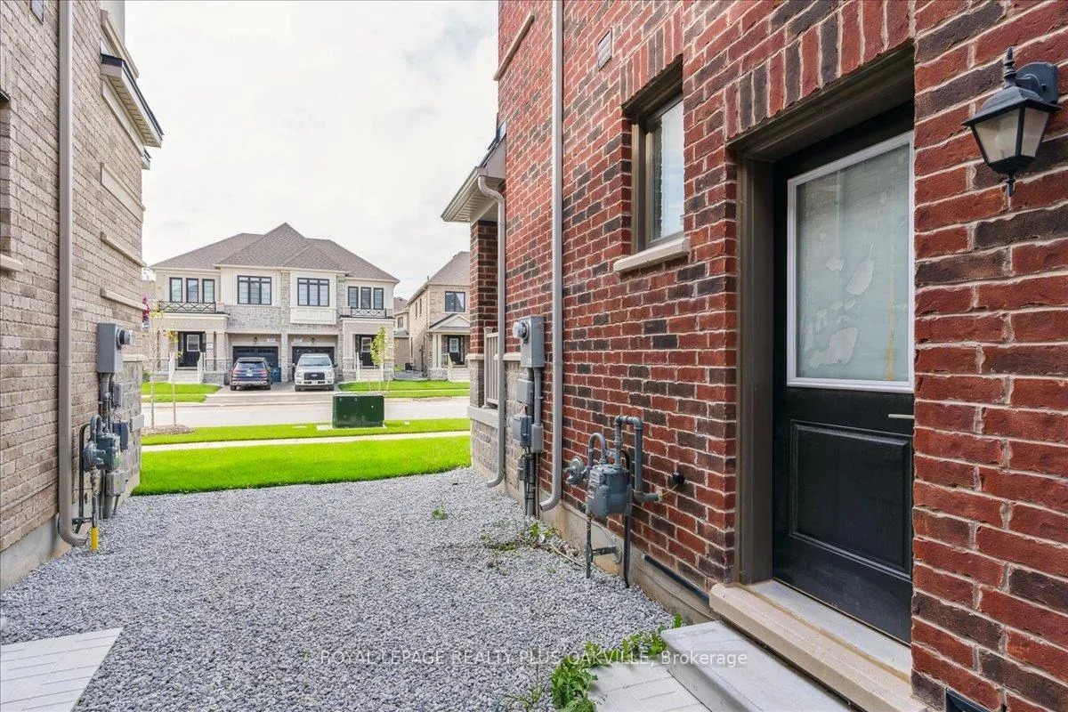 Photo 39 of 442 Bergamot Avenue, Milton, Walker — HOMEH