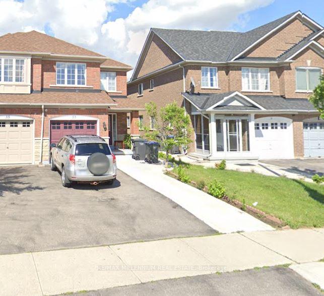 Front of 33 Revelstoke Place