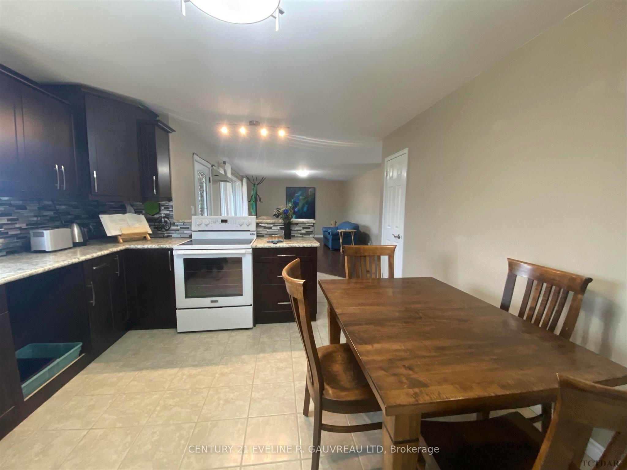 Photo 99 of 335147 11 N, Englehart, Central Timiskaming — HOMEH