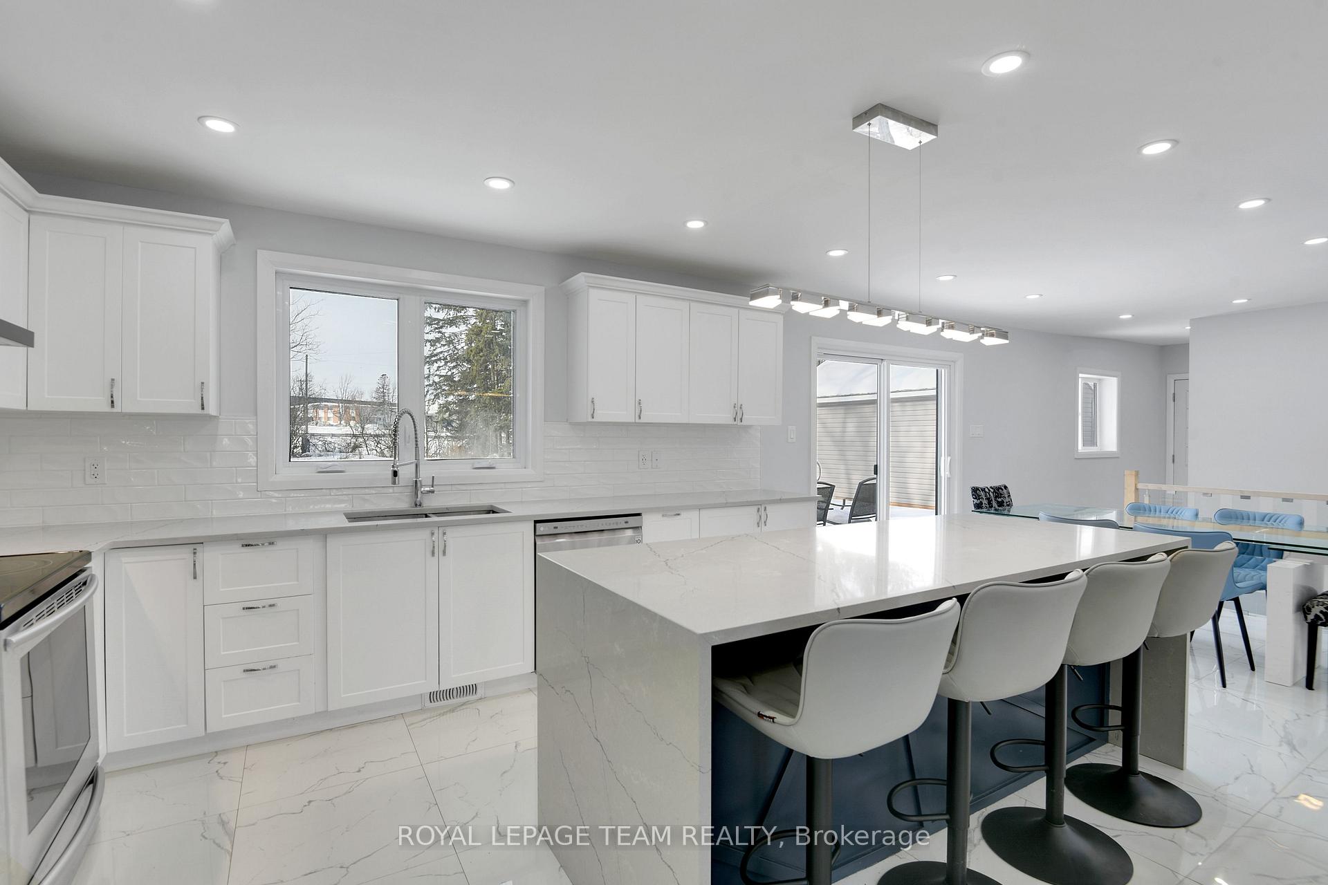 Photo 20 of 14 Stephanie Avenue, Ottawa, Rideau Heights/Rideau River — HOMEH
