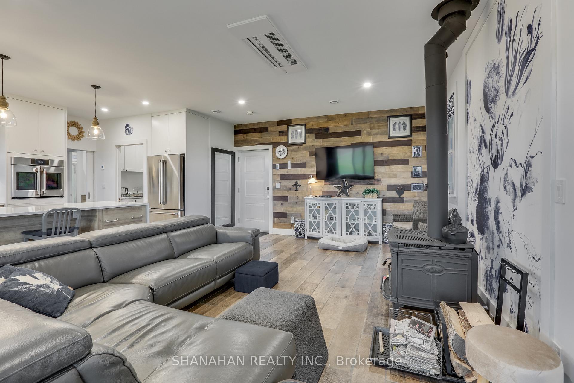 Photo 9 of 1575 Dobbyn Road, Dawn-Euphemia, Dawn Euphemia — HOMEH