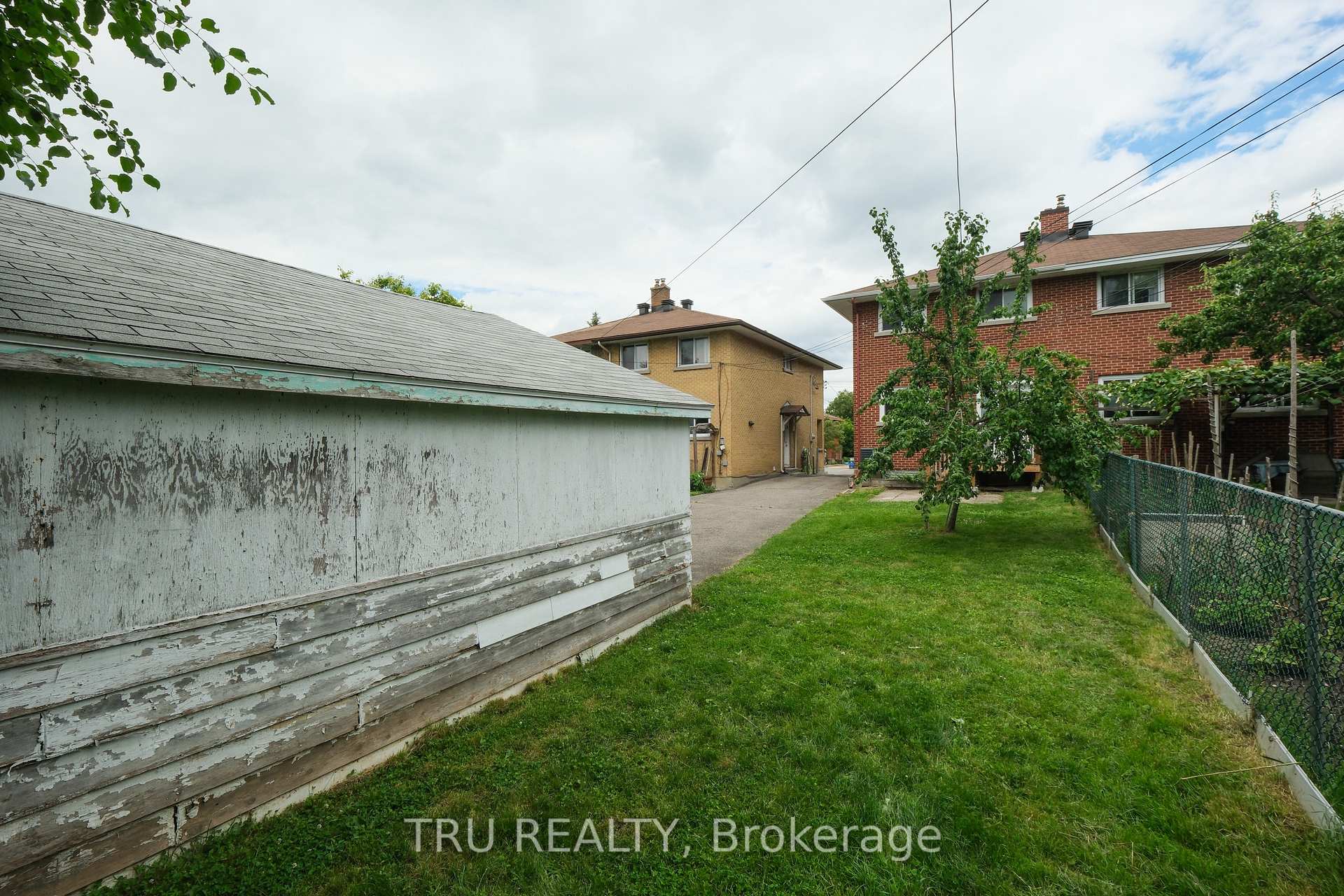 Photo 23 of 1006 Riddell Avenue S, Ottawa, Braemar Park — HOMEH