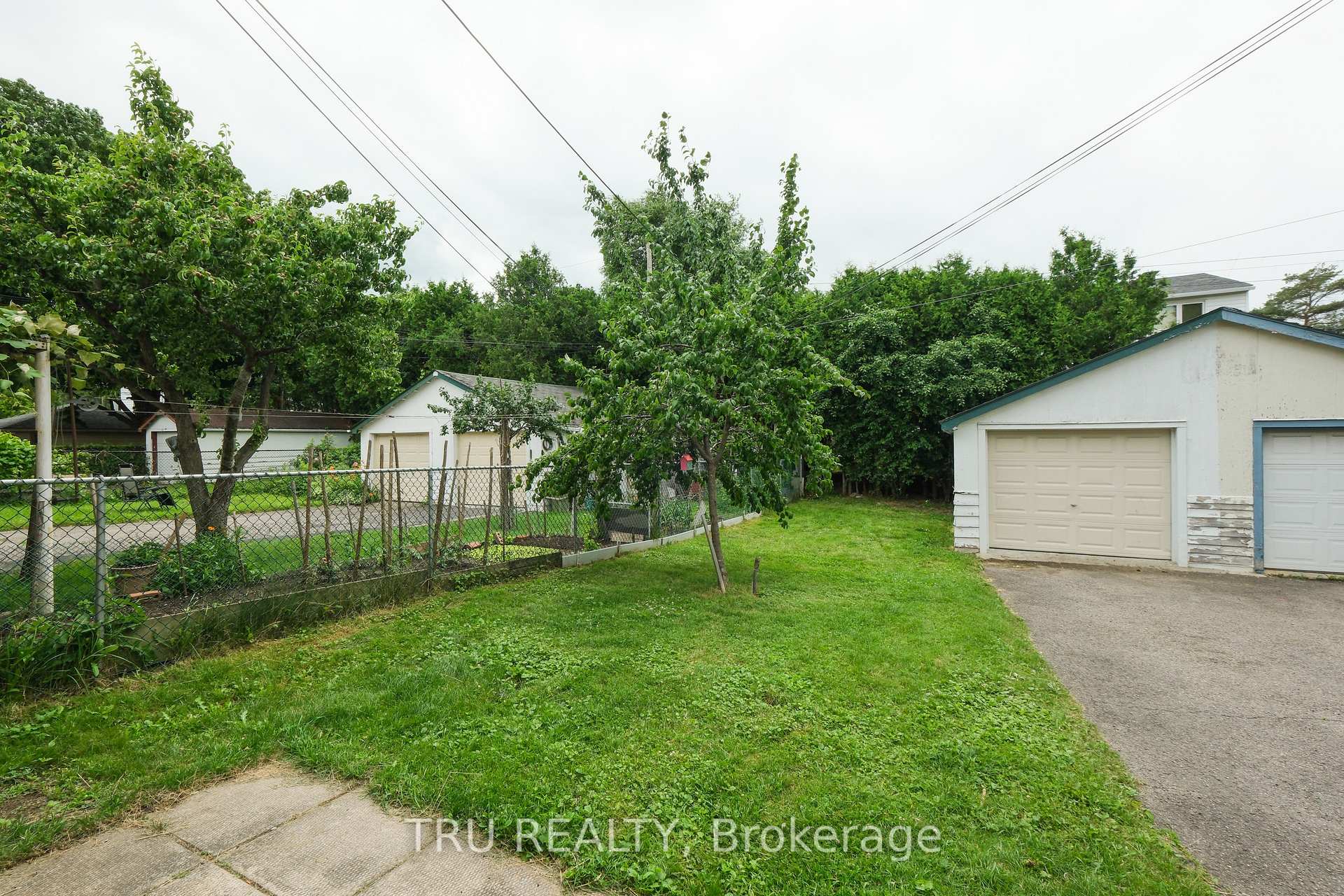Photo 26 of 1006 Riddell Avenue S, Ottawa, Braemar Park — HOMEH