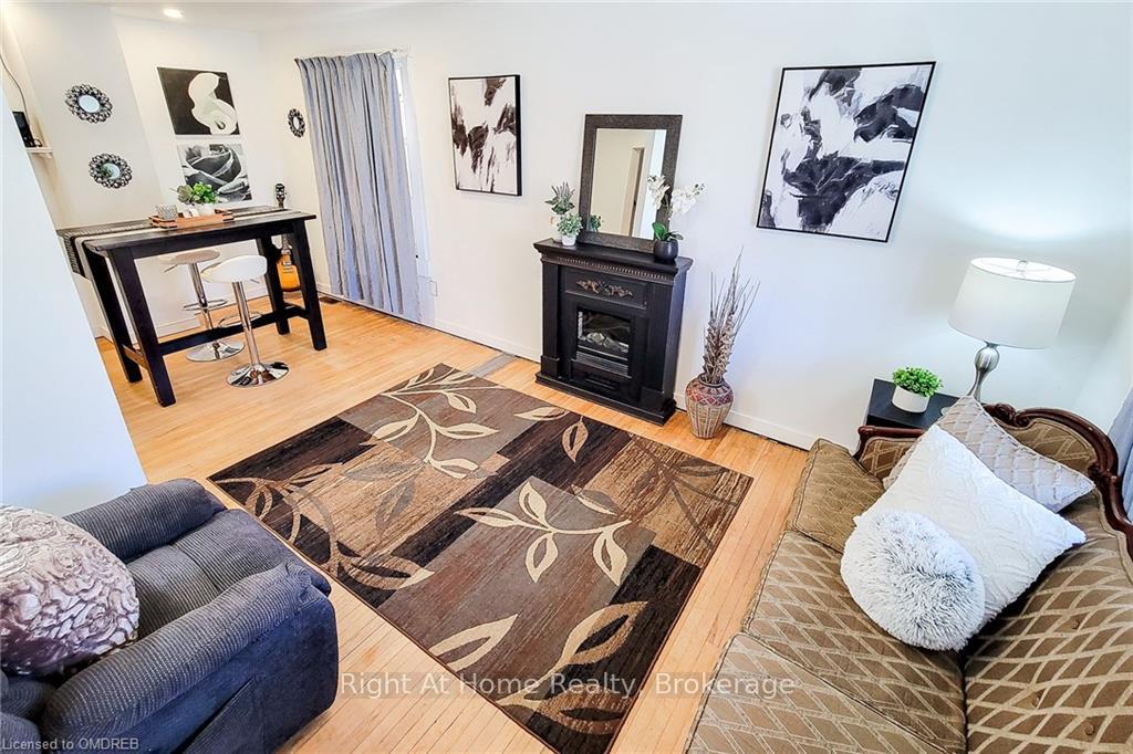 Photo 7 of 1468 Barton Street E, Hamilton, Homeside — HOMEH