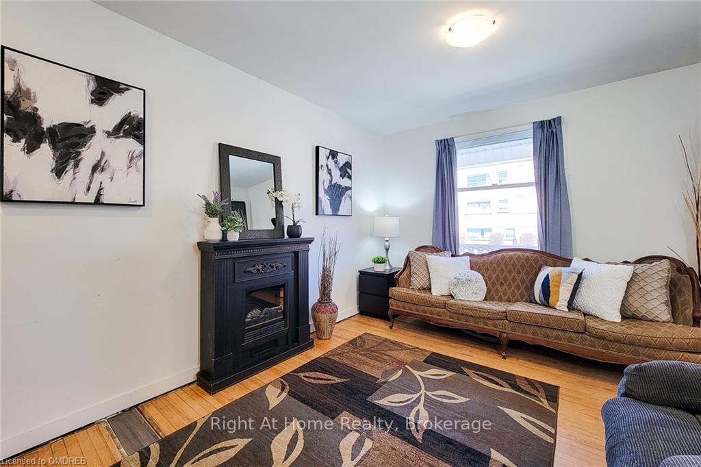 Photo 9 of 1468 Barton Street E, Hamilton, Homeside — HOMEH