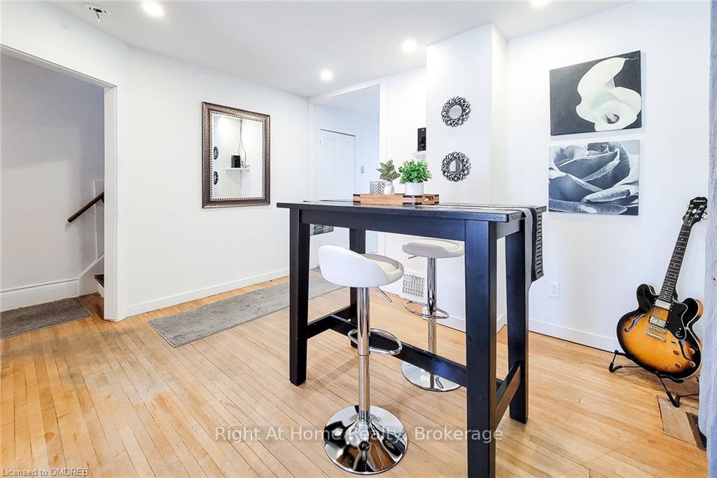 Photo 12 of 1468 Barton Street E, Hamilton, Homeside — HOMEH