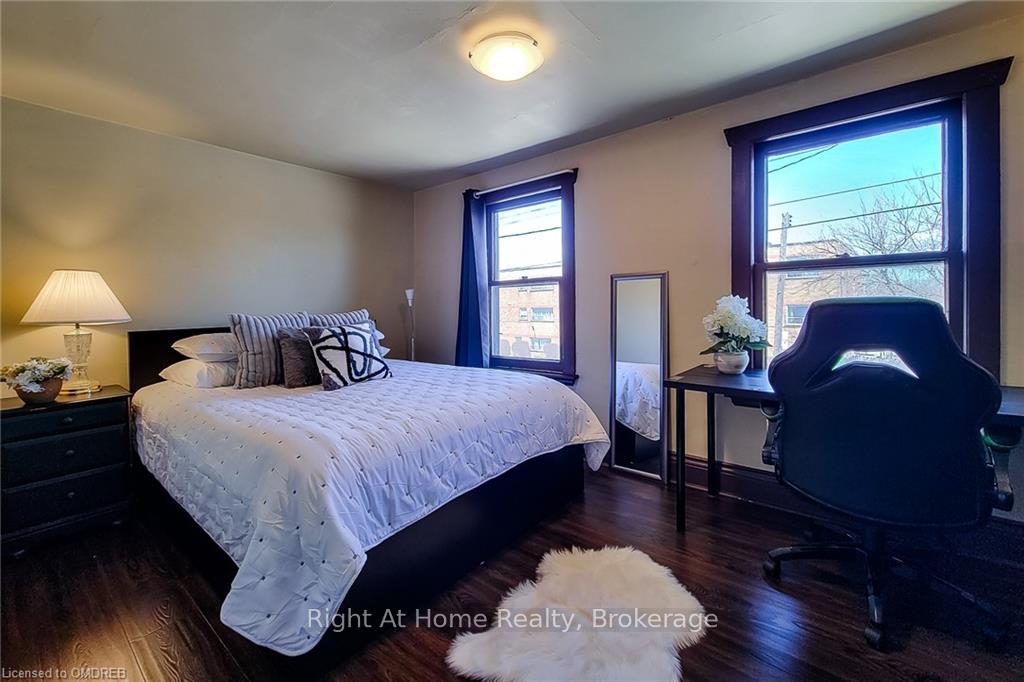 Photo 24 of 1468 Barton Street E, Hamilton, Homeside — HOMEH