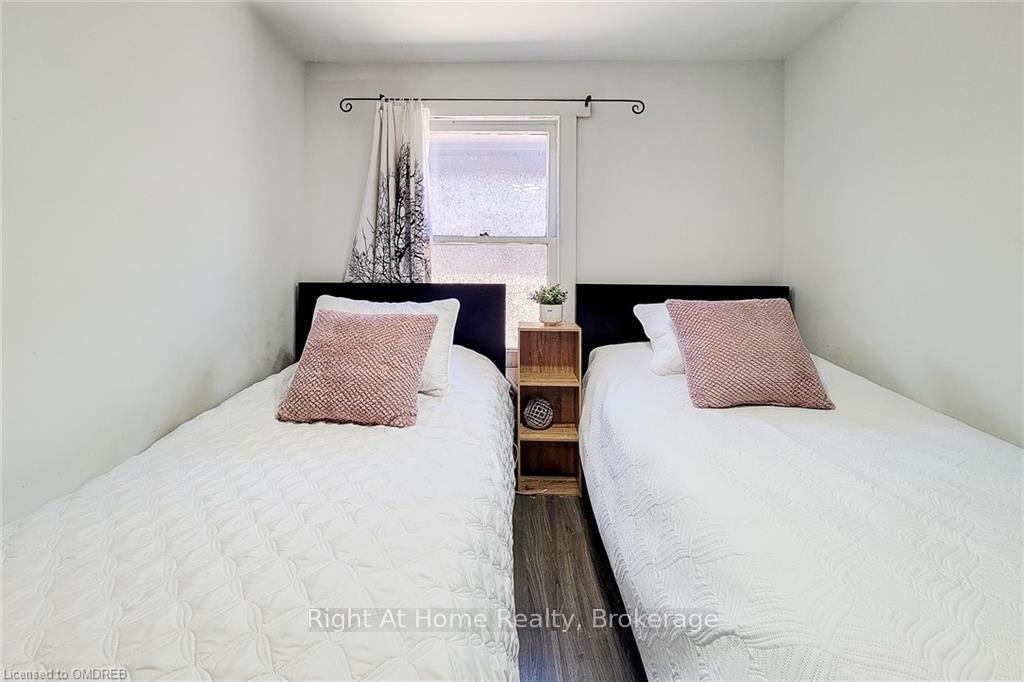 Photo 27 of 1468 Barton Street E, Hamilton, Homeside — HOMEH