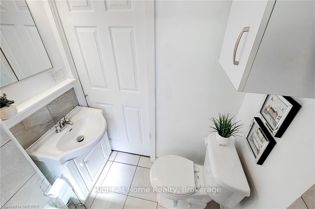 Photo 29 of 1468 Barton Street E, Hamilton, Homeside — HOMEH