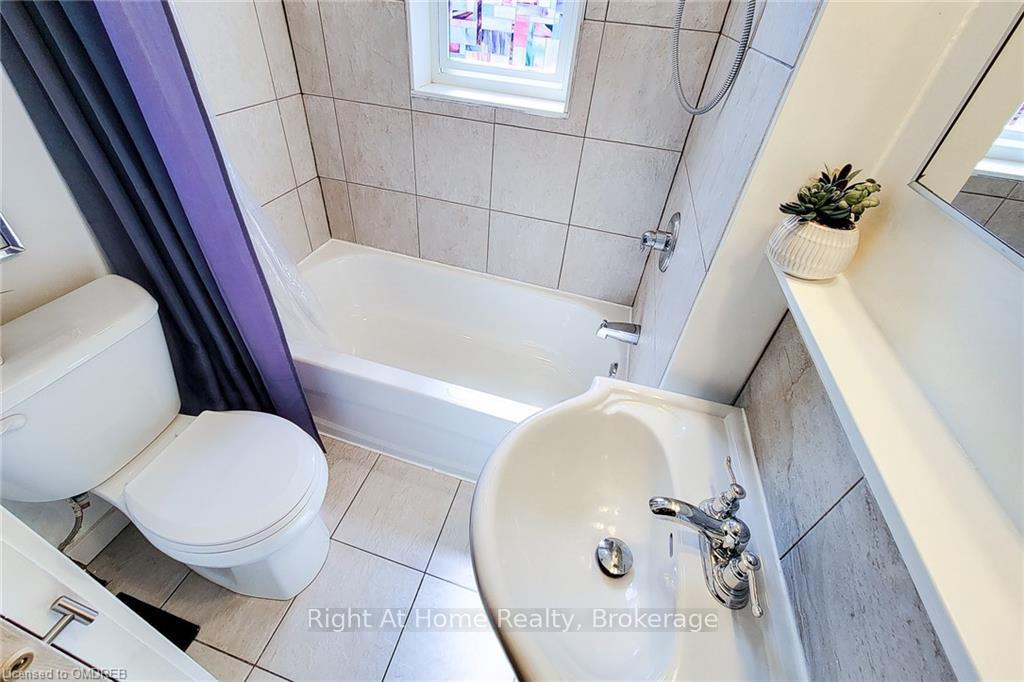 Photo 30 of 1468 Barton Street E, Hamilton, Homeside — HOMEH