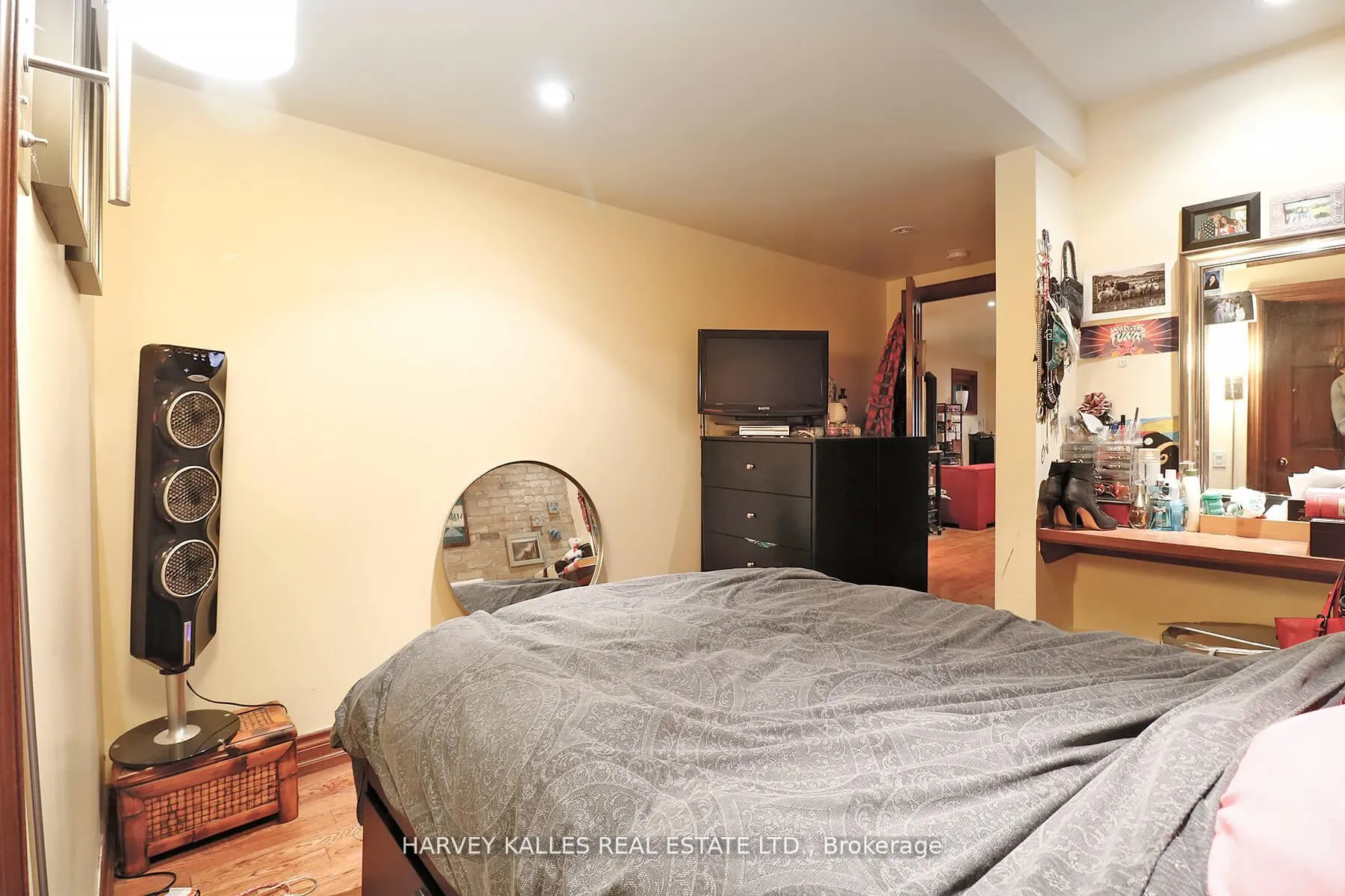 Photo 17 of Unit 1, 152 Hilton Avenue, Toronto, Casa Loma — HOMEH