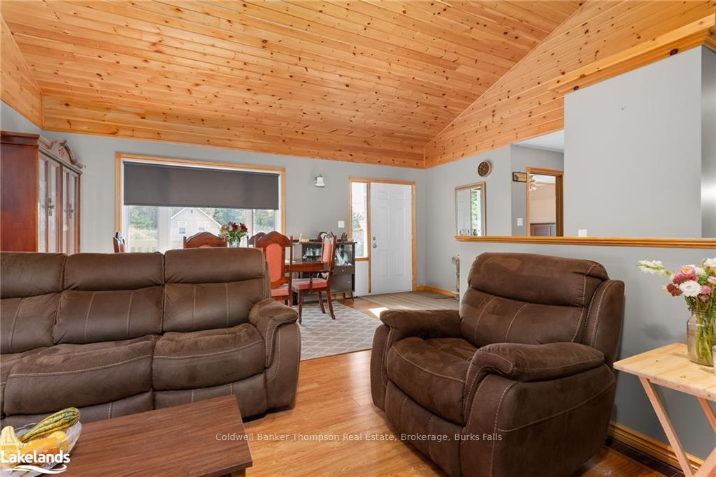 Photo 8 of 113 Queen Street, Burk's Falls — HOMEH