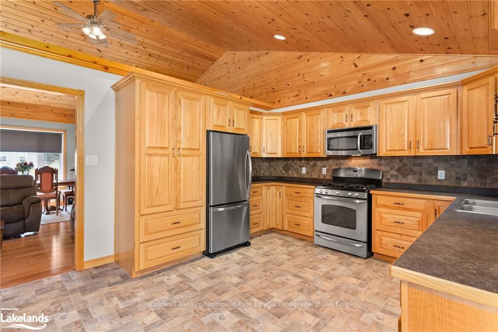 Photo 12 of 113 Queen Street, Burk's Falls — HOMEH