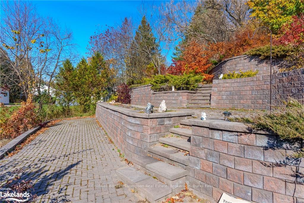 Photo 43 of 113 Queen Street, Burk's Falls — HOMEH