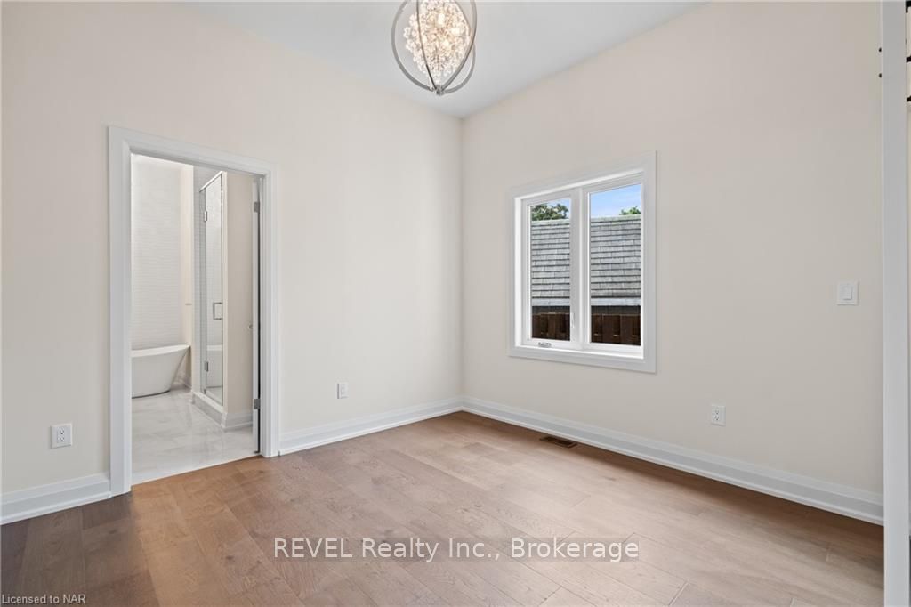 Photo 9 of 492 Vine Street, St. Catharines, Vine/Linwell — HOMEH