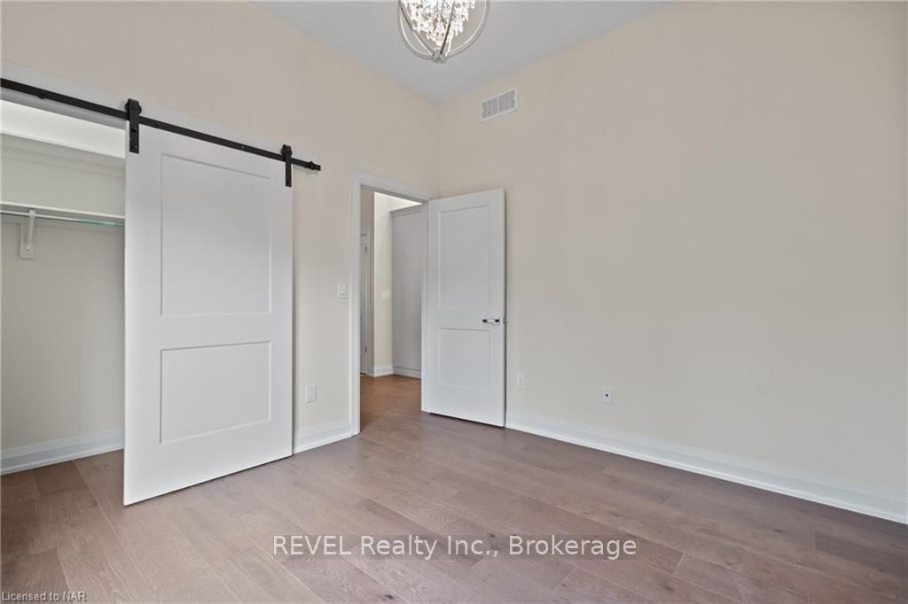 Photo 10 of 492 Vine Street, St. Catharines, Vine/Linwell — HOMEH