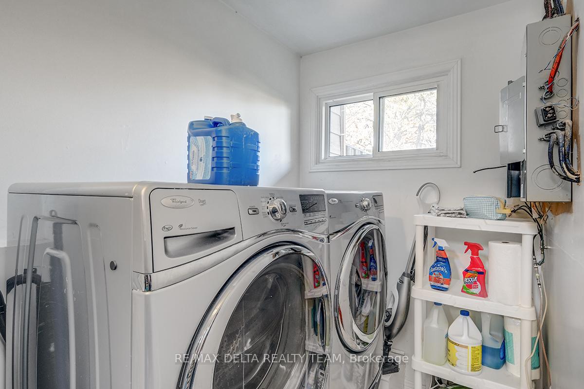 Photo 24 of 2104 Eric Crescent, Ottawa, Pineview — HOMEH