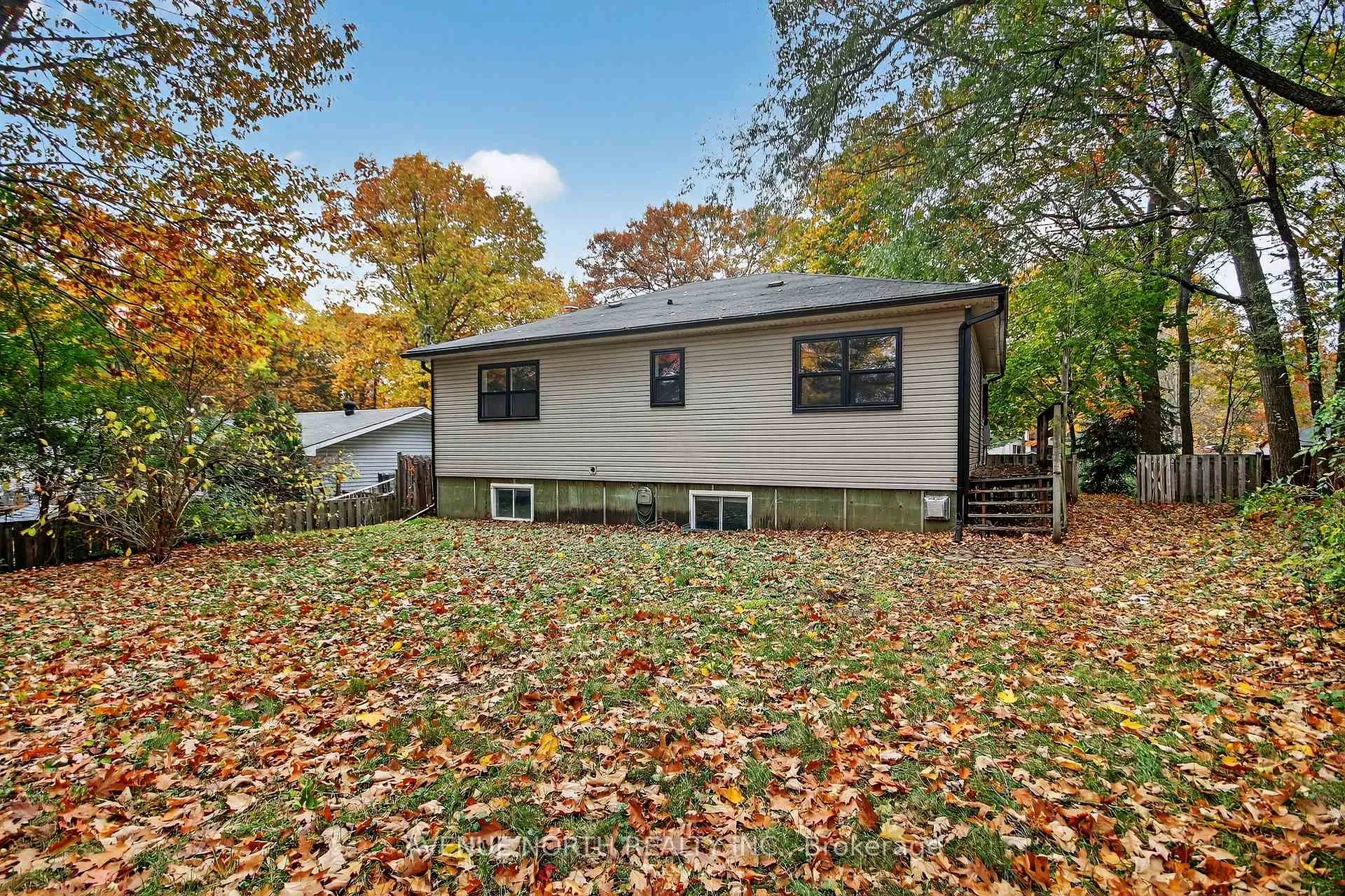 Photo 4 of 116 Woods Road, Ottawa, Constance Bay — HOMEH