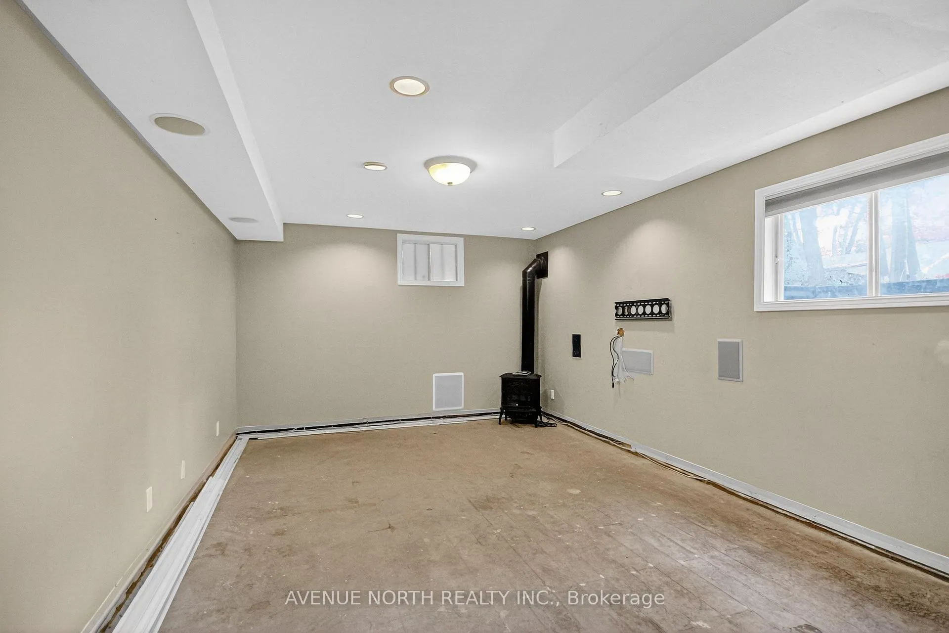 Photo 24 of 116 Woods Road, Ottawa, Constance Bay — HOMEH