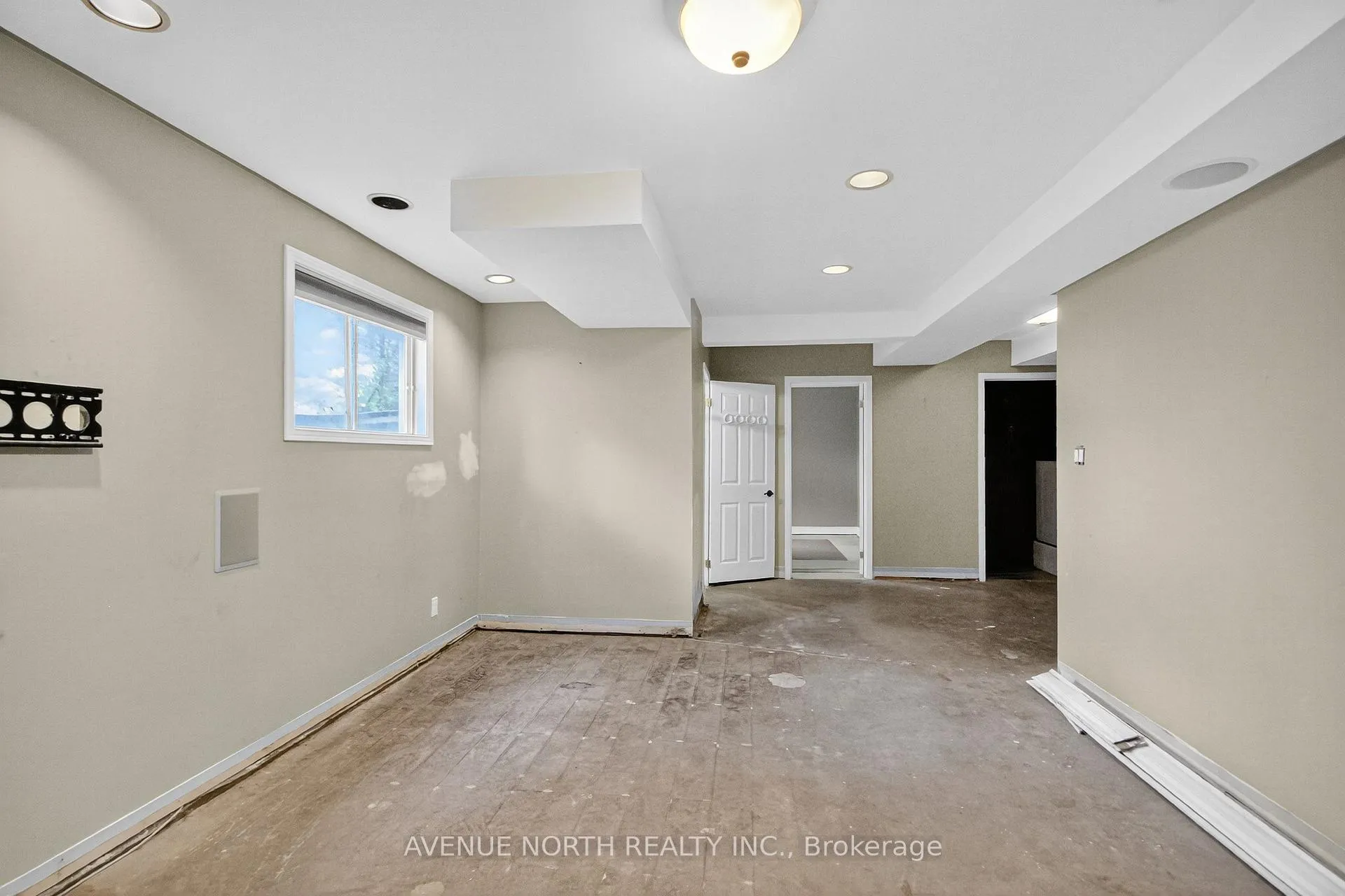 Photo 25 of 116 Woods Road, Ottawa, Constance Bay — HOMEH