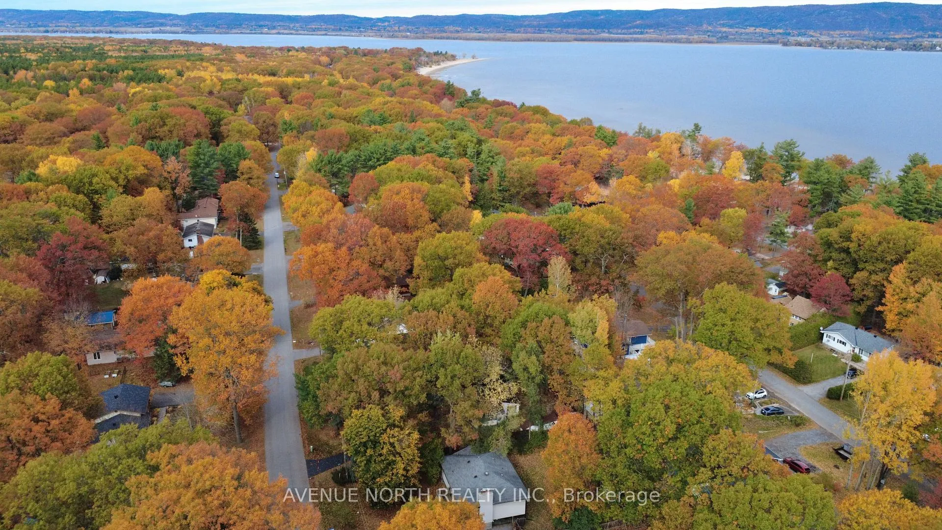 Photo 34 of 116 Woods Road, Ottawa, Constance Bay — HOMEH