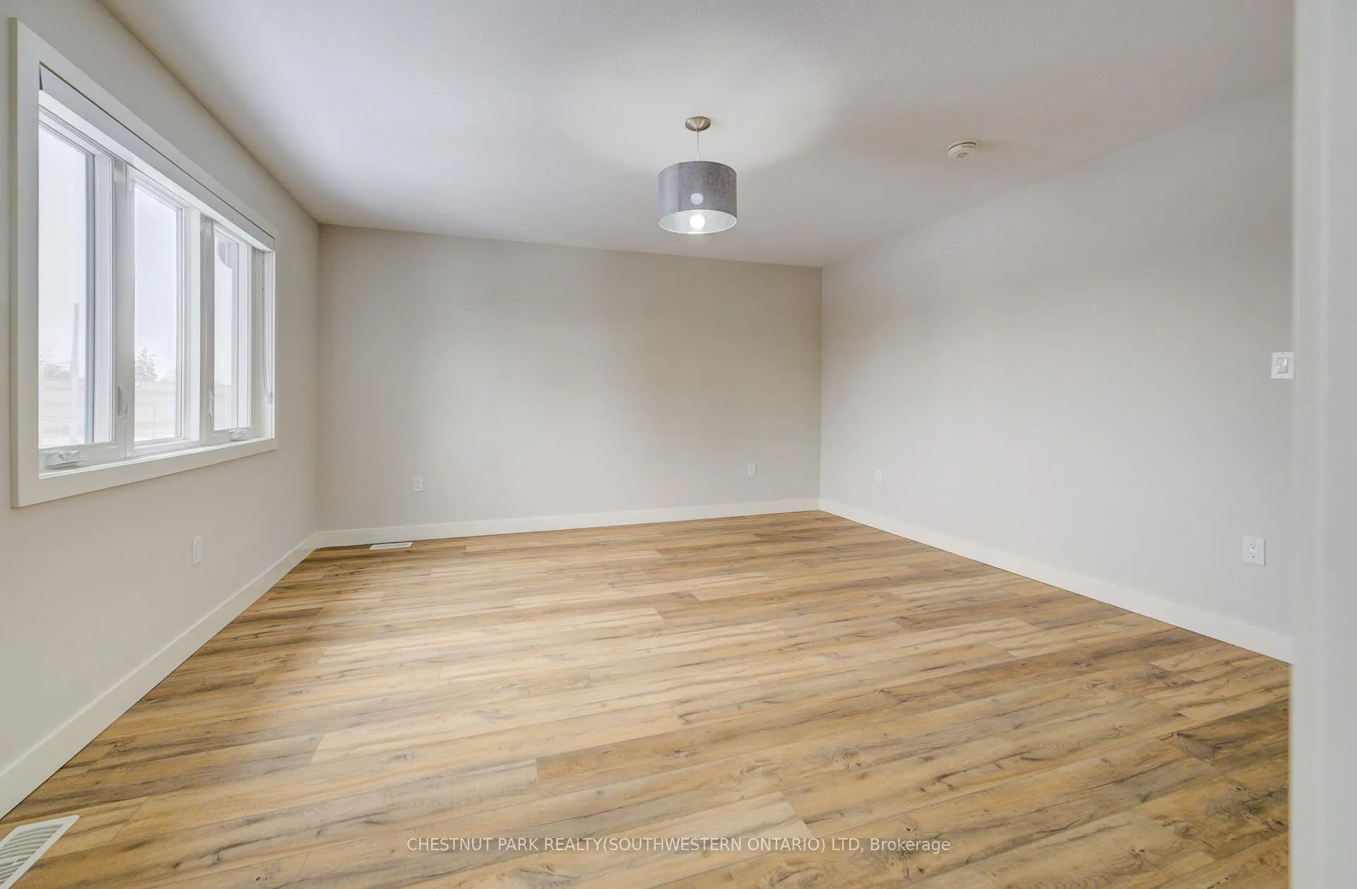 Photo 22 of Unit A, 33 Second Avenue, Kitchener — HOMEH