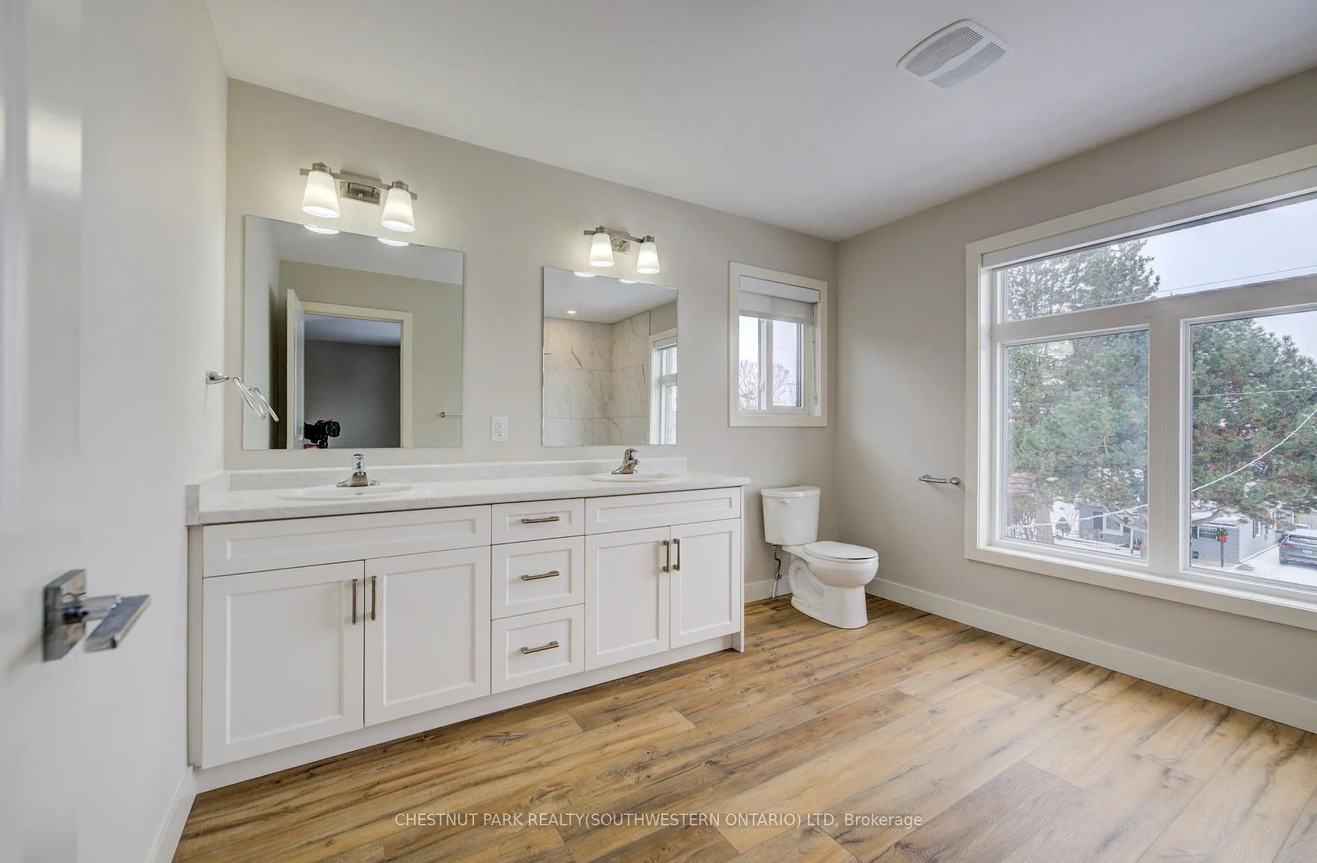 Photo 23 of Unit A, 33 Second Avenue, Kitchener — HOMEH