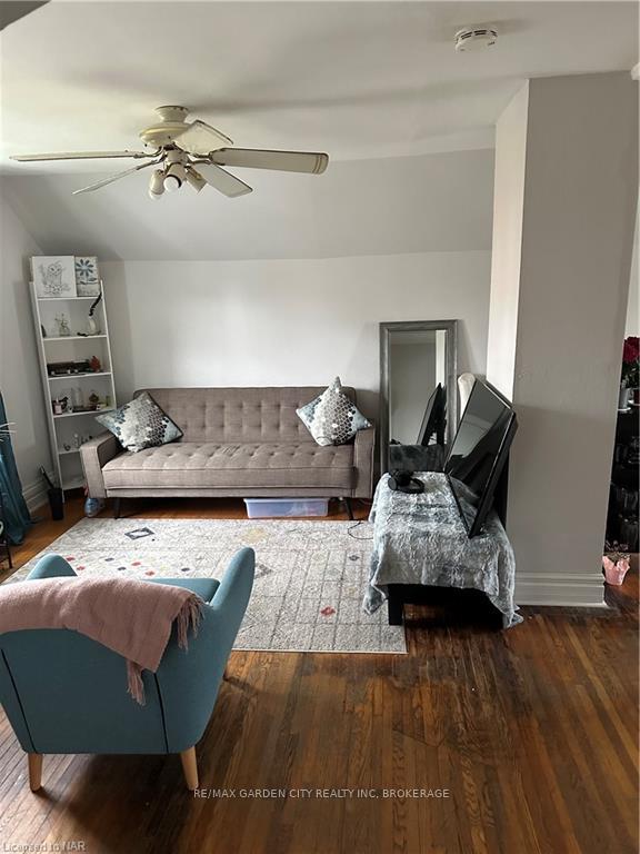 Photo 5 of 103 Welland Avenue, St. Catharines, Downtown — HOMEH