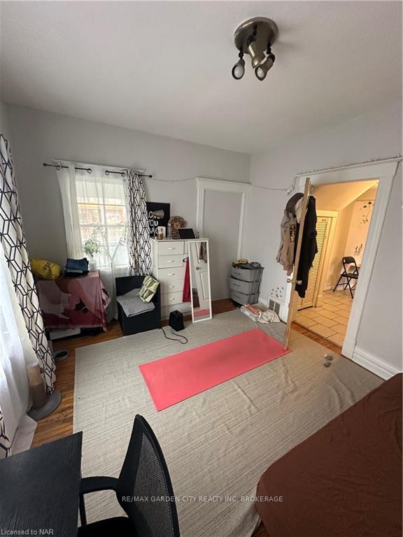 Photo 15 of 103 Welland Avenue, St. Catharines, Downtown — HOMEH