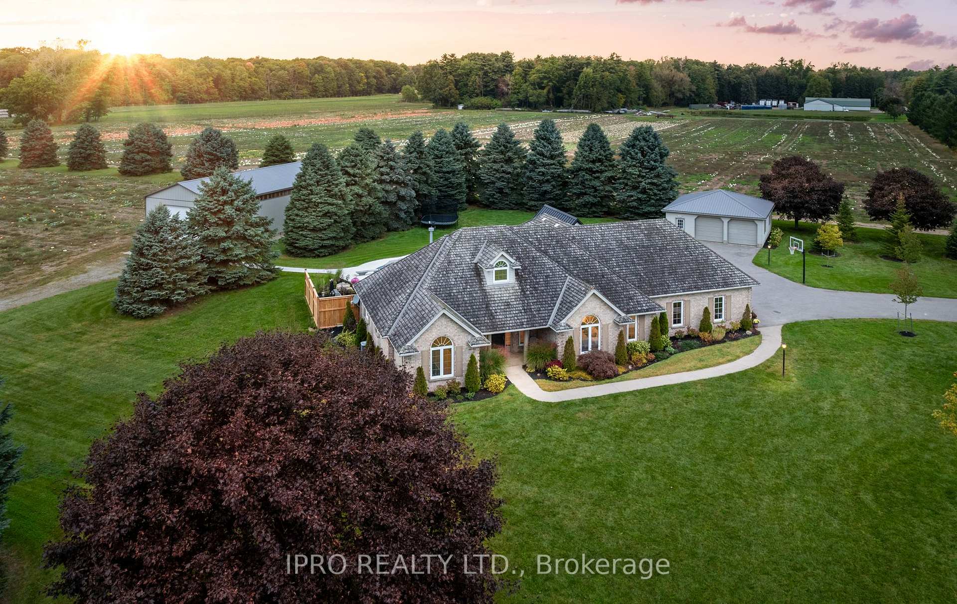 Photo 1 of 7537 Rogers Road, Malahide, Rural Malahide — HOMEH