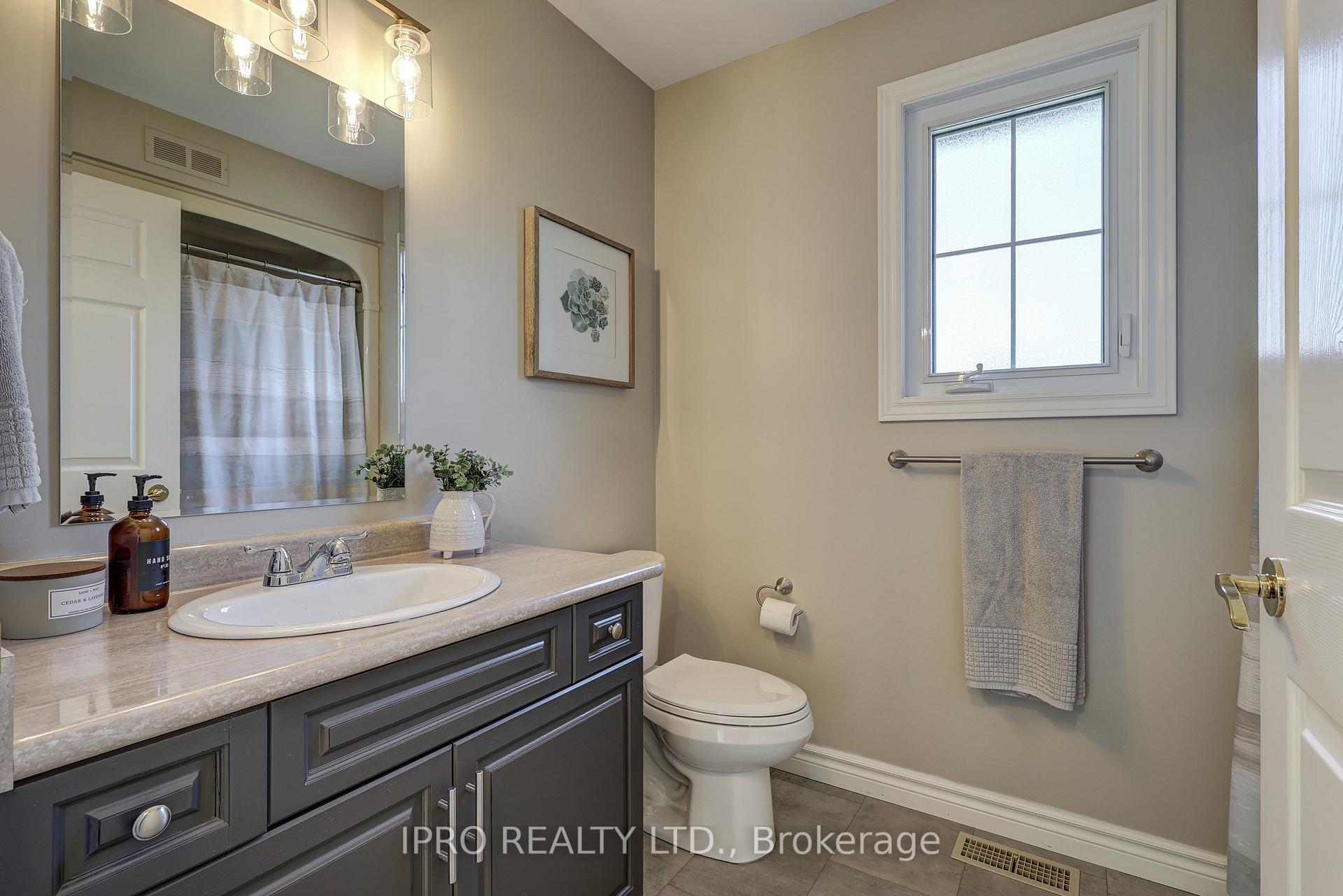 Photo 10 of 7537 Rogers Road, Malahide, Rural Malahide — HOMEH
