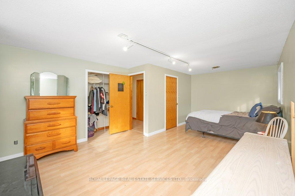 Photo 13 of 61 Felker Avenue, Hamilton, Stoney Creek — HOMEH