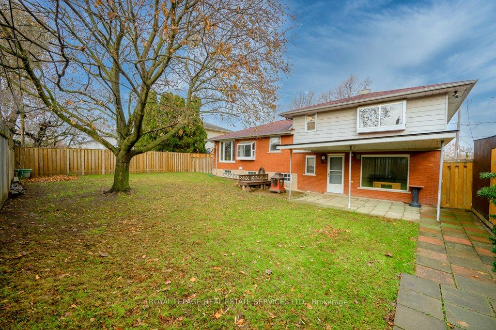 Photo 22 of 61 Felker Avenue, Hamilton, Stoney Creek — HOMEH