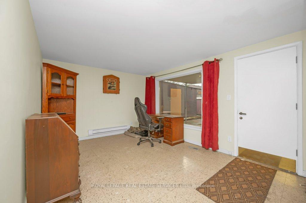 Photo 24 of 61 Felker Avenue, Hamilton, Stoney Creek — HOMEH