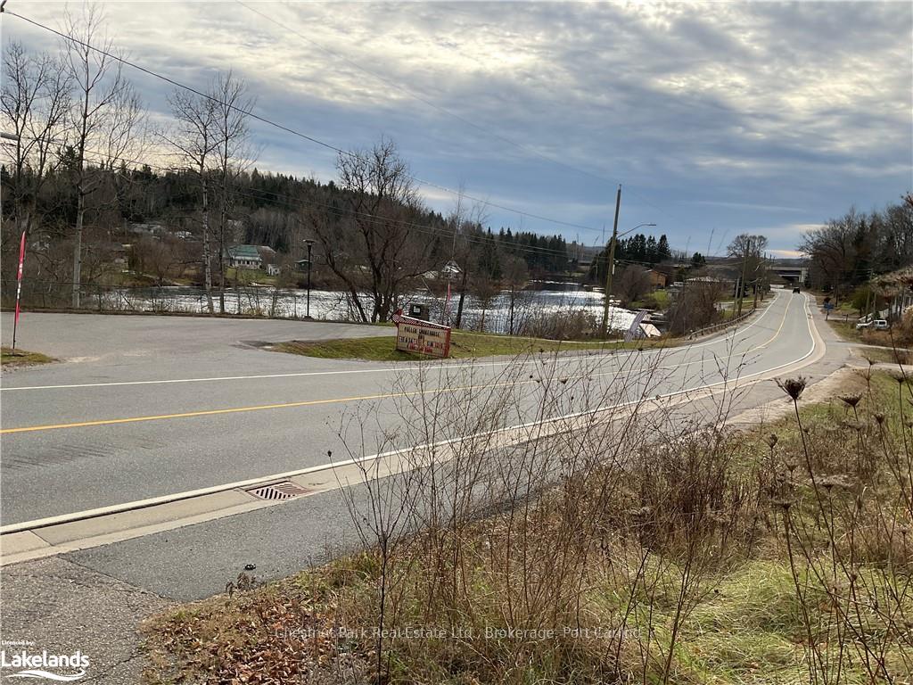 Photo 14 of 67 Ryerson Crescent, Burk's Falls — HOMEH