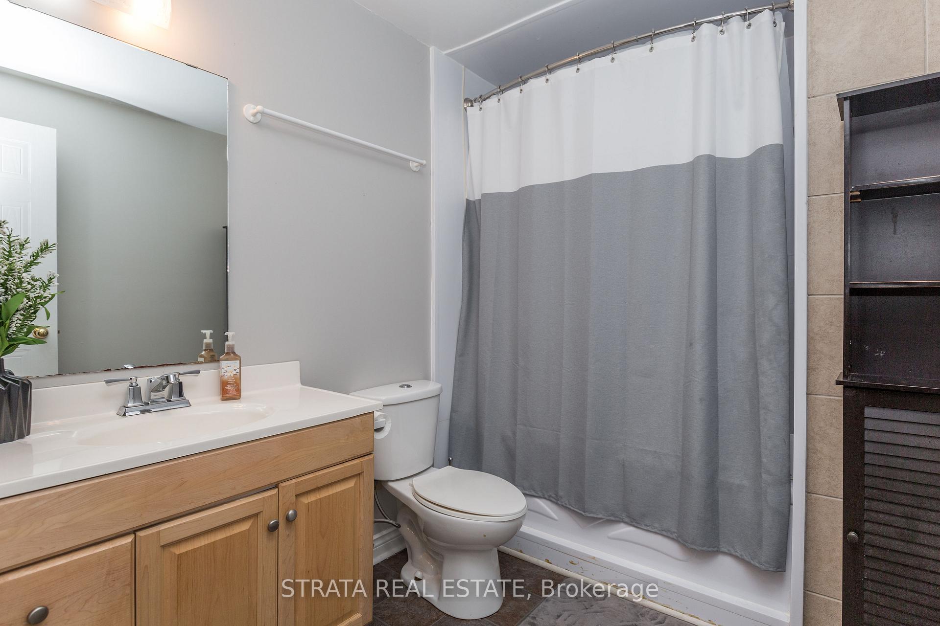 Photo 20 of 22 Mcveigh Drive, Barrie, Northwest — HOMEH