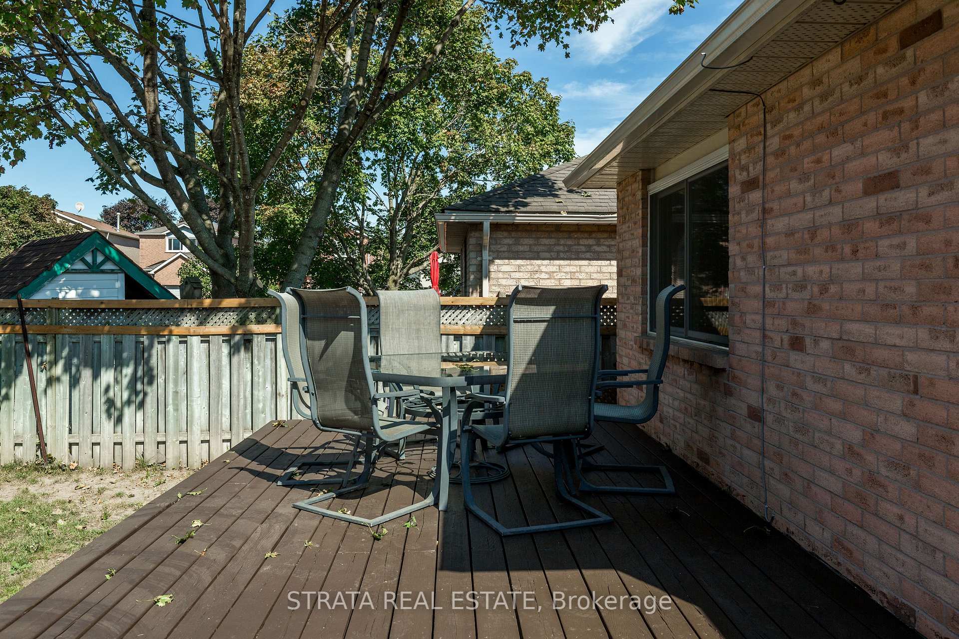 Photo 23 of 22 Mcveigh Drive, Barrie, Northwest — HOMEH